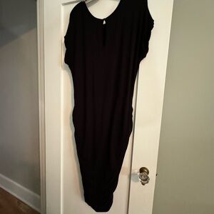 Stretchy Black Dress - Vince Camuto- 1x